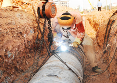 防爆手拉葫蘆用于燃?xì)夤艿朗┕がF(xiàn)場(chǎng)